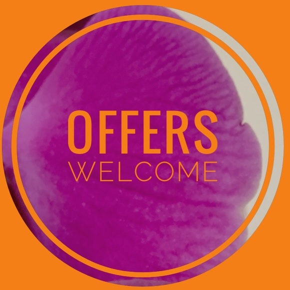 Meet your Posher, Erin - Picture 2 of 4